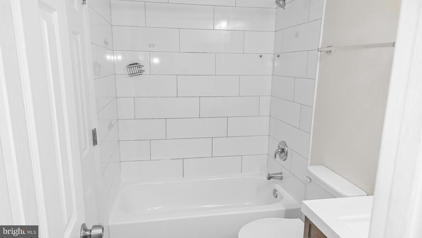 841 Alabaster Court photo 13